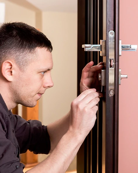 : Professional Locksmith For Commercial And Residential Locksmith Services in Orosi, CA