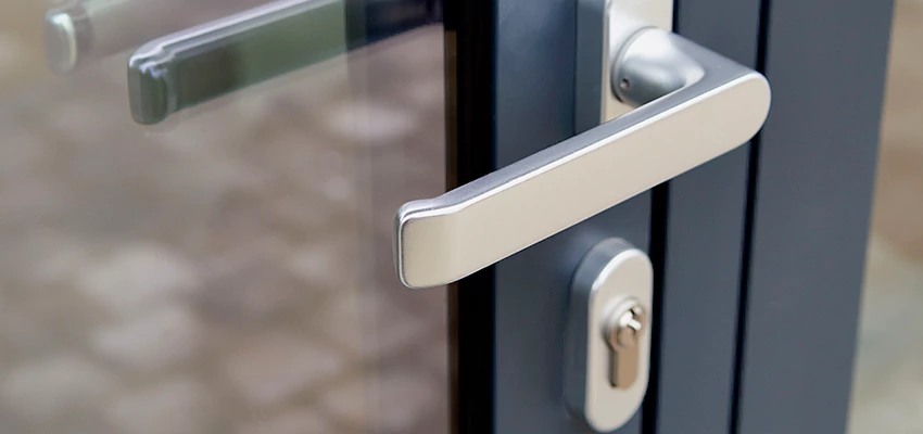 Broken Door Lock Cylinder Repair in Orosi, California